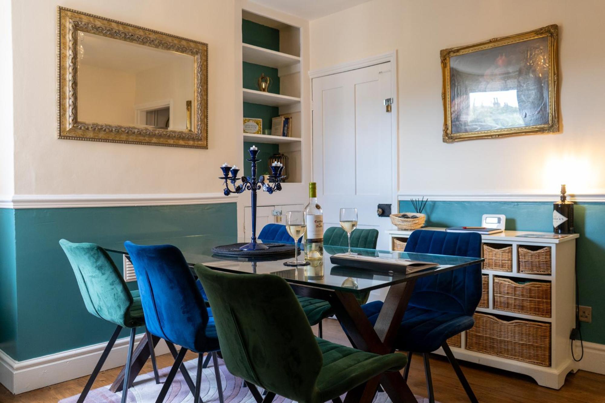 The Plumb Townhouse In Warwick Centre Villa Bagian luar foto