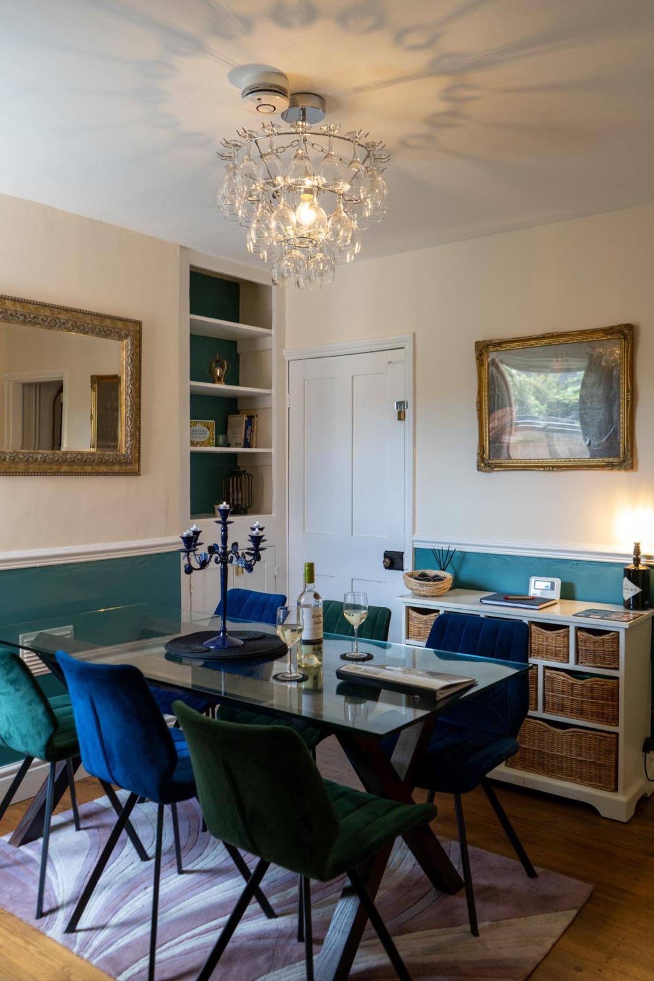 The Plumb Townhouse In Warwick Centre Villa Bagian luar foto
