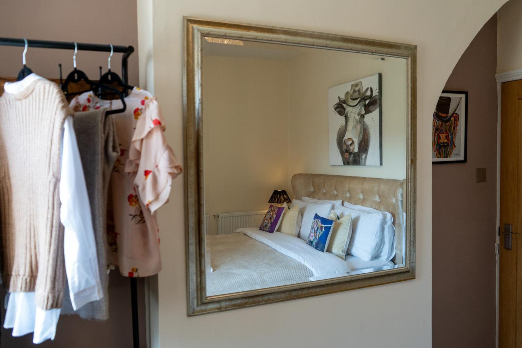 The Plumb Townhouse In Warwick Centre Villa Bagian luar foto