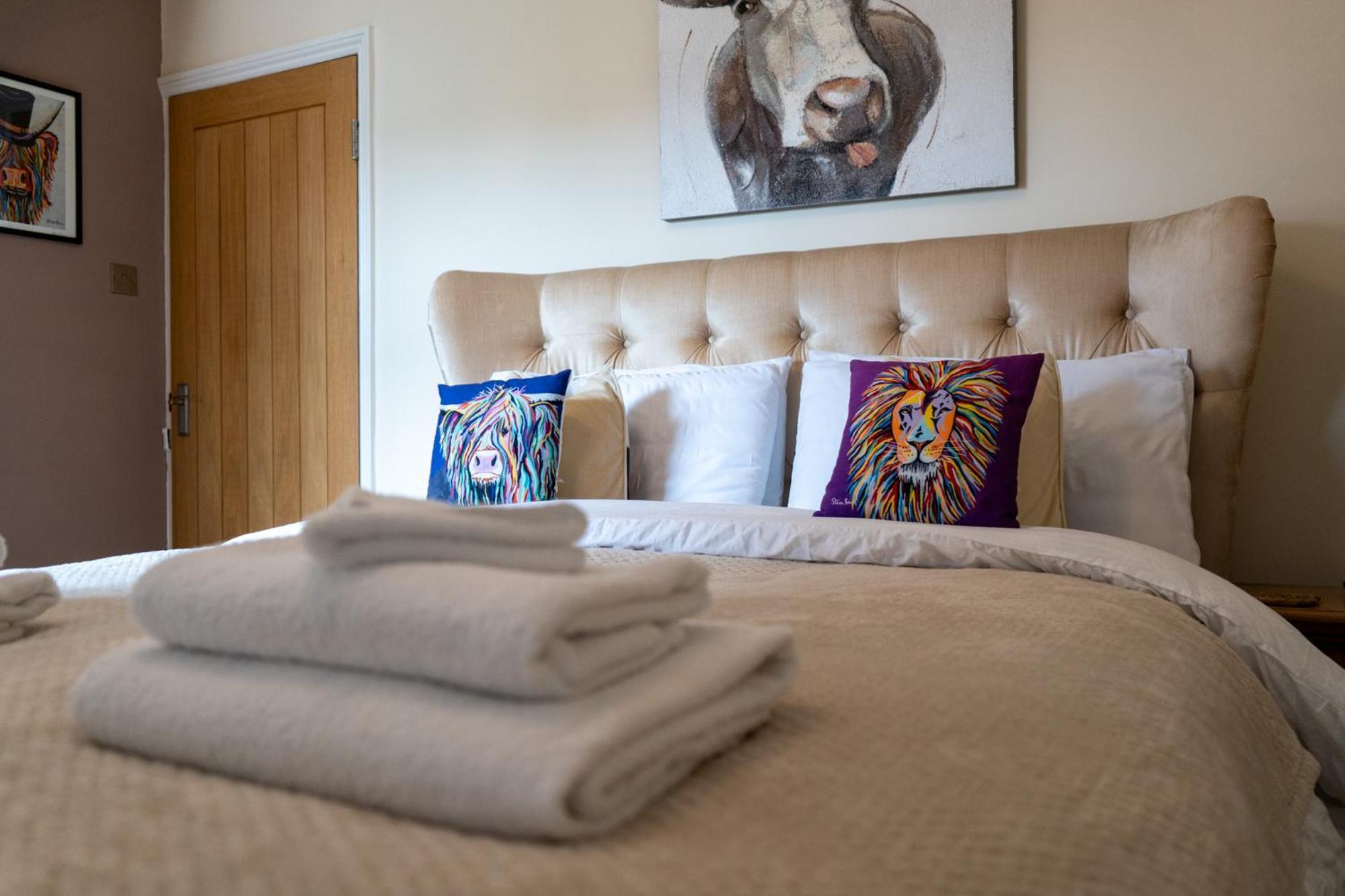 The Plumb Townhouse In Warwick Centre Villa Bagian luar foto