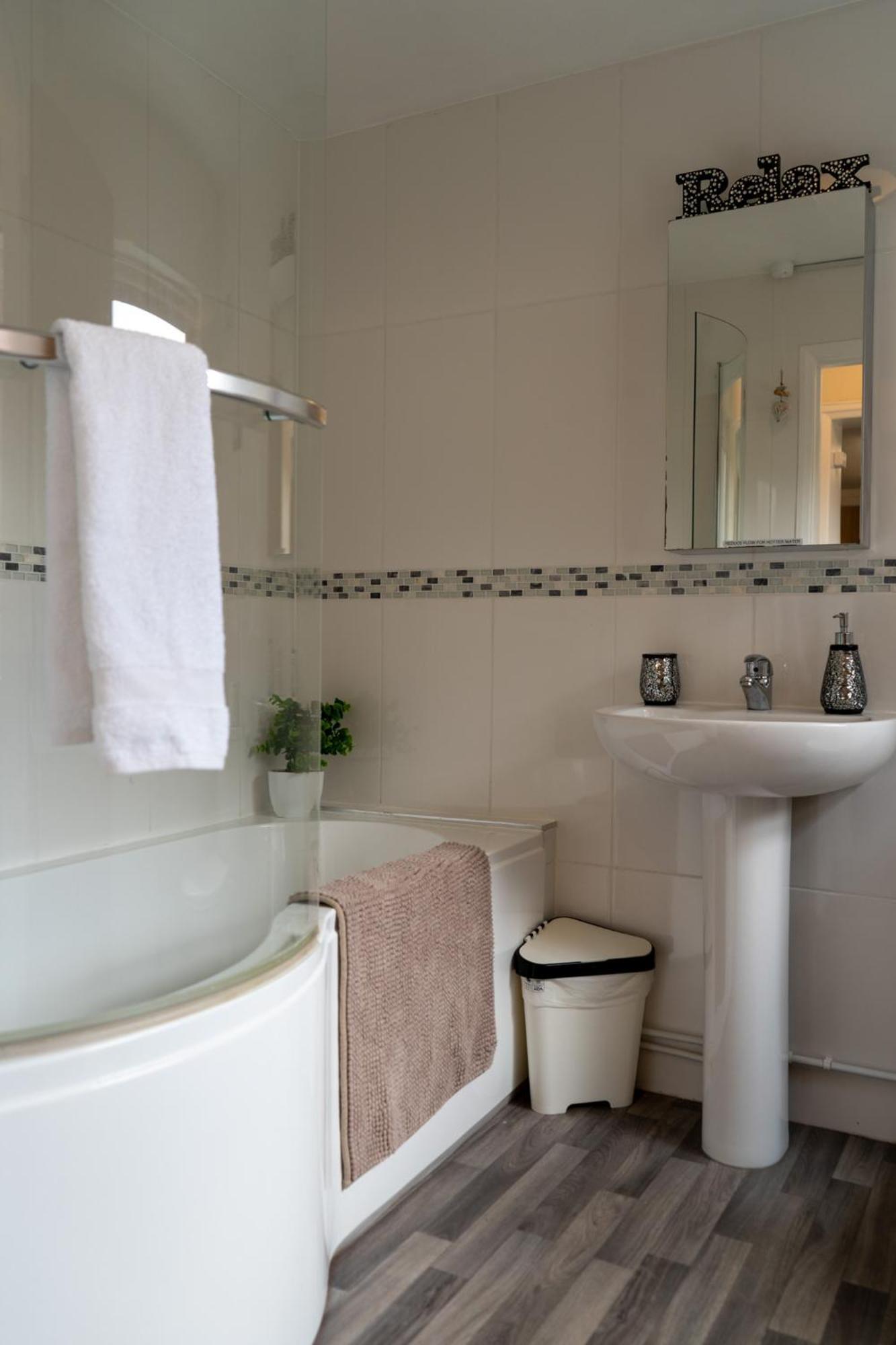 The Plumb Townhouse In Warwick Centre Villa Bagian luar foto