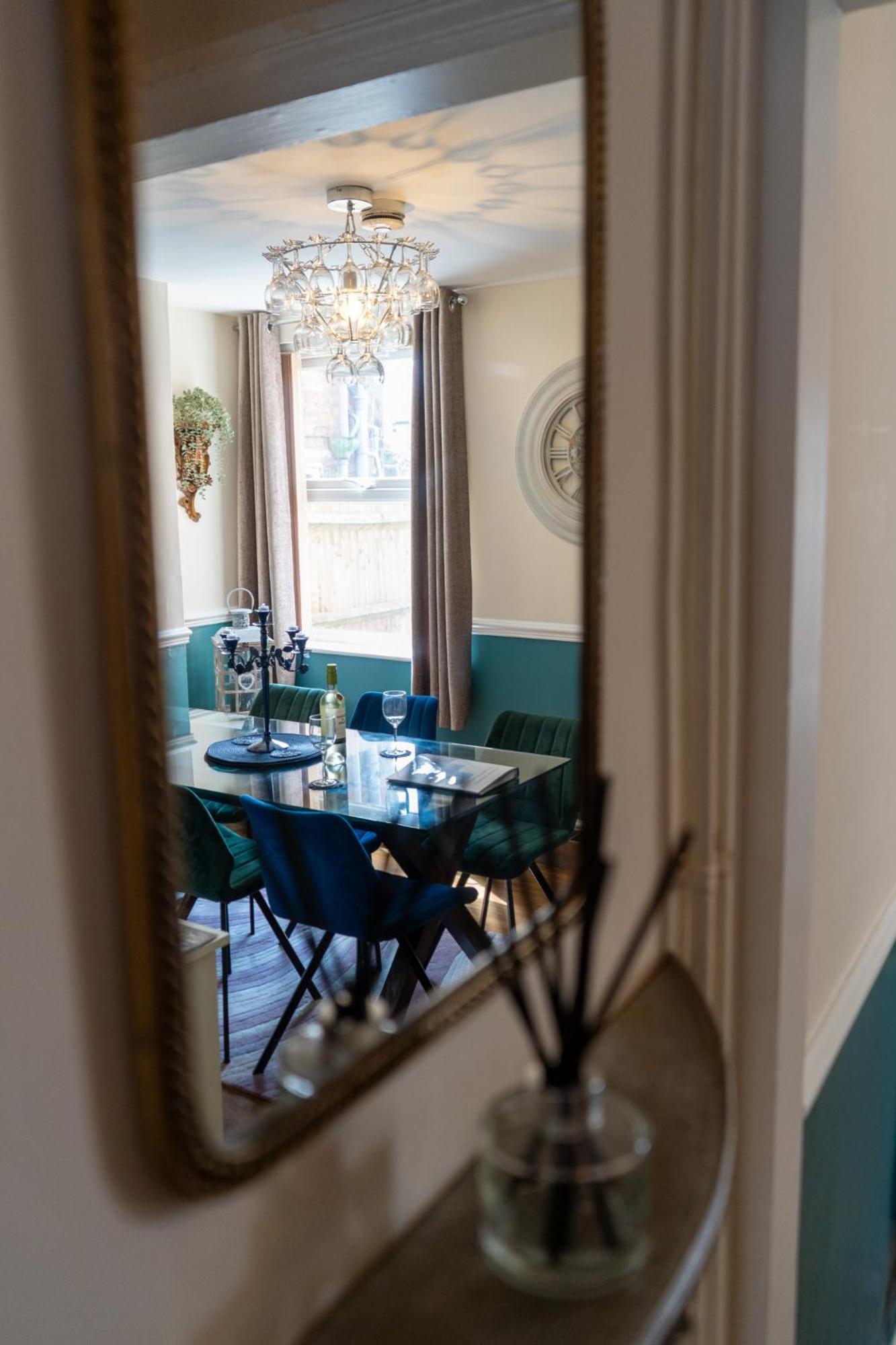 The Plumb Townhouse In Warwick Centre Villa Bagian luar foto